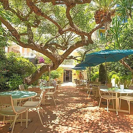 Ξενοδοχείο Jardin Croisette 3*