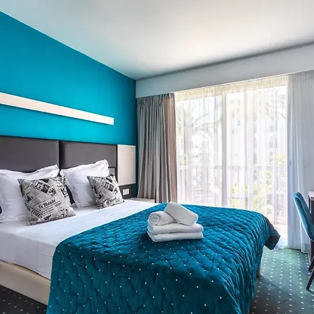 ホテル Jardin Croisette